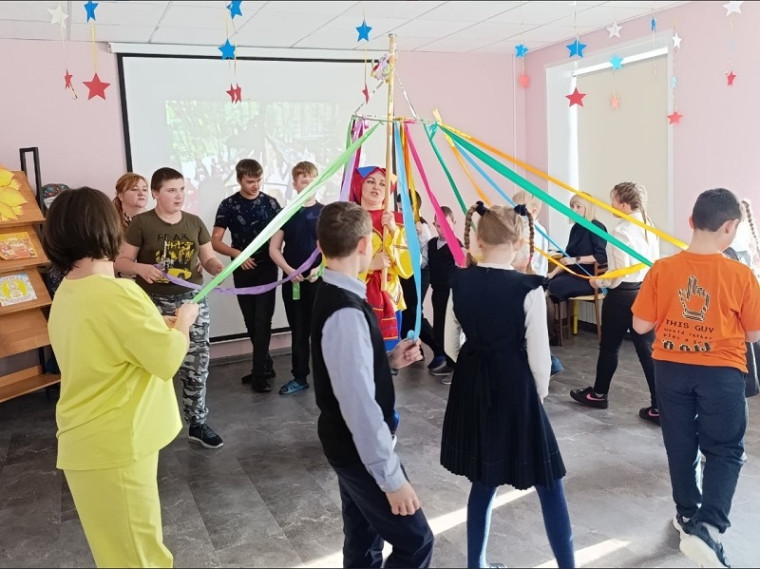 Театрализованное представление "Масленичные забавы".